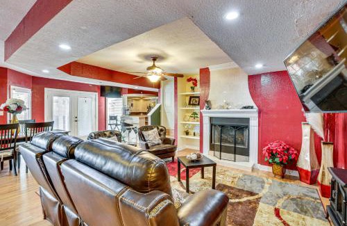 Biggs Field Apartment | 13 Mi to Downtown El Paso Home with Game Room and Bar