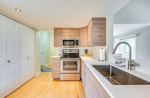 Arvada House | 13 Mi to Dtwn Denver: Arvada Townhome w/Deck