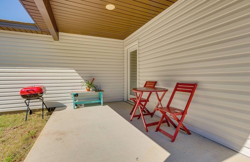 Duncanville House | 13 Mi to Tuscaloosa Riverwalk: Cottondale Home