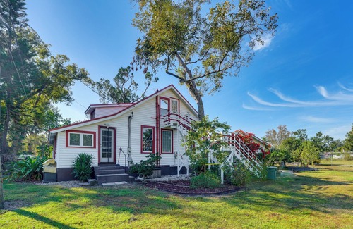 Northwest Orlando House | 13 Mi to Wekiwa Springs: Rustic Cabin on 8 Acres