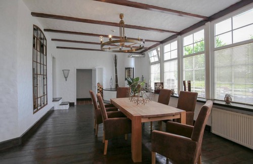 Friedrichsgraben Apartment | 130 m² Apartment ∙ 2 bedrooms ∙ 4 guests