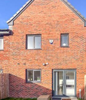 Clydebank House | 130 m² House ∙ 3 bedrooms ∙ 10 guests