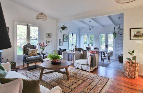 Cygnet House | 130 m² House ∙ 4 bedrooms ∙ 6 guests
