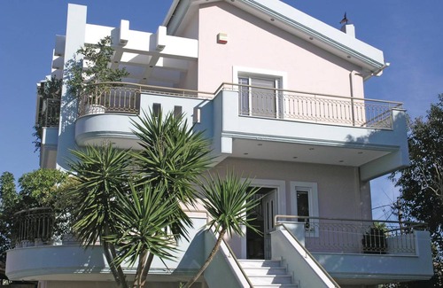 Aigialeia House | 130 m² House ∙ 4 bedrooms ∙ 8 guests