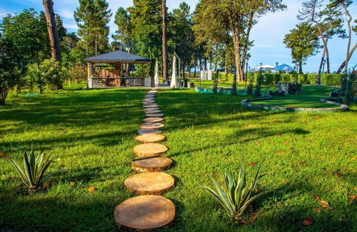 Kobuleti Resort | 130 m² Resort ∙ 2 bedrooms ∙ 127 guests
