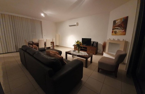 Latchi Villa | 130 m² Villa ∙ 3 bedrooms ∙ 6 guests