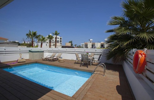 Pernera Villa | 130 m² Villa ∙ 3 bedrooms ∙ 6 guests
