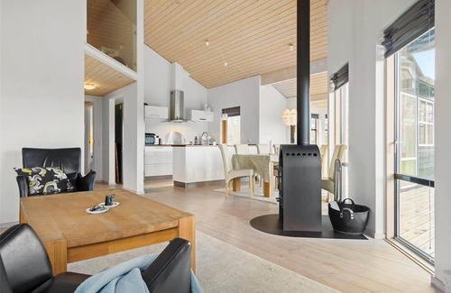Stege House | 1306 Stege - Kærhøgevej 64