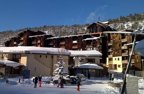 Villarodin-Bourget Apartment | 130m from ski slopes, 4th floor, balcony, parking, tv, ski locker, 35m², La Norma