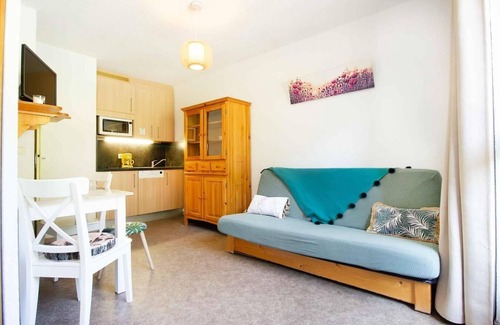 Villarodin-Bourget Apartment | 130m from ski slopes, 5th floor, balcony, parking, tv, ski locker, 27m², La Norma
