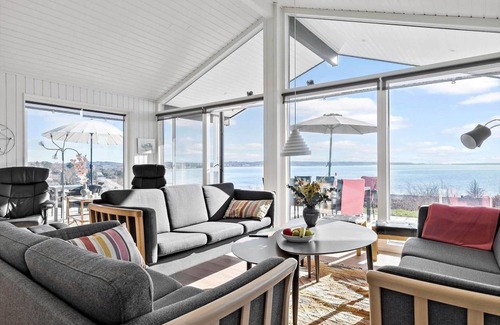 Egsmark Strand House | 133 m² House ∙ 4 bedrooms ∙ 8 guests