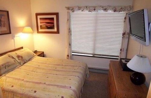 Mammoth Lakes Condo | 133 Premium by RedAwning