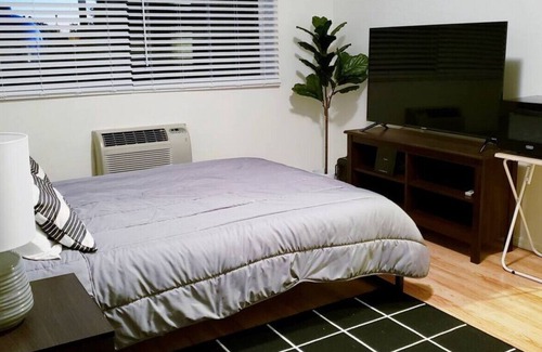 Rincon Heights Cottage | 1339 E 8th St Studio · Fun Studio Guest House Near UofA in Tucson!