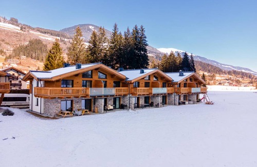 Wald im Pinzgau Ski Chalet | 135 m² Chalet ∙ 4 bedrooms ∙ 10 guests