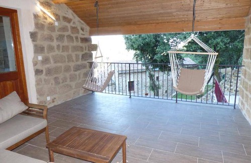 Faugeres House | 136 m² House ∙ 3 bedrooms ∙ 6 guests