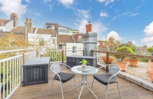 Brighton House | 136 m² House ∙ 3 bedrooms ∙ 6 guests