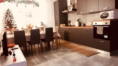 Ovindoli House | 1375 Suites
