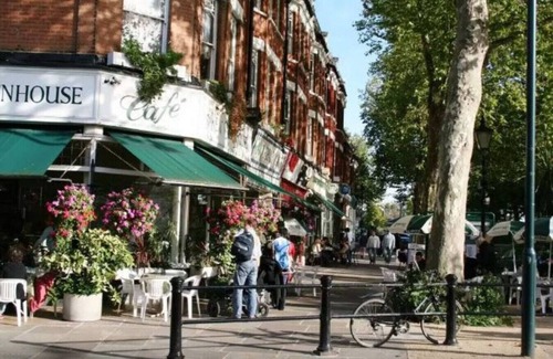 Mortlake House | 138 KGH · Beautiful West London Holiday House