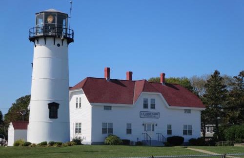 West Chatham House | 138 Soundview Avenue Chatham Cape Cod - - The Heron's Nest