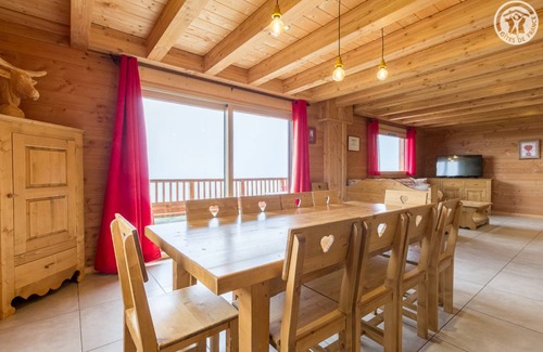 Villarembert House | 139 m² Gîte ∙ 5 bedrooms ∙ 10 guests