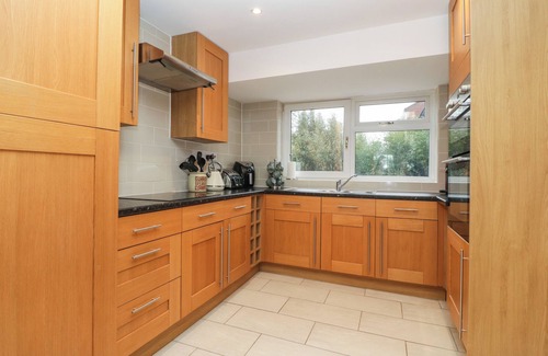 Lydney Cottage | 14 BIRCHWOOD ROAD, family friendly, with open fire in Woolaston