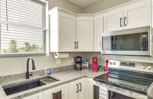 Columbia House | 14 Mi to St Louis: Dog-Friendly Columbia Home