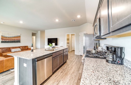 Broken Arrow House | 14 Mi to Tulsa: Home w/Patio in Broken Arrow