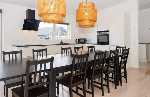Glesborg House | 14 person holiday home in Glesborg-By Traum