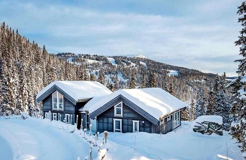 Skeikampen House | 14 person holiday home in Fåvang