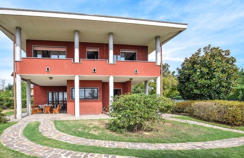 Casale Litta Apartment | 140 m² Apartment ∙ 3 bedrooms ∙ 5 guests