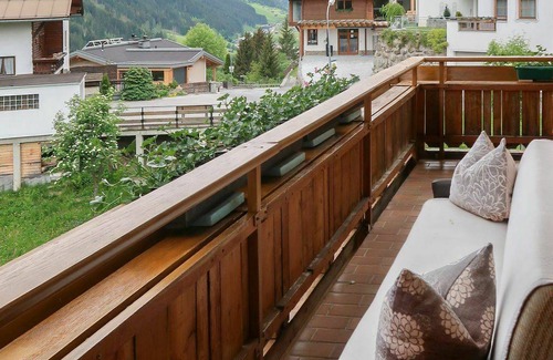 Kappl Apartment | 140 m² Apartment ∙ 5 bedrooms ∙ 12 guests