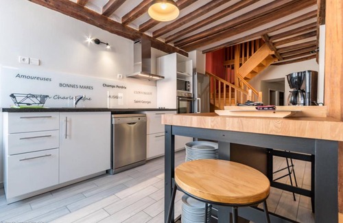 Nuits-Saint-Georges House | 140 m² House ∙ 4 bedrooms ∙ 9 guests
