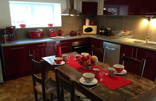 Larroque House | 140 m² Gîte ∙ 2 bedrooms ∙ 6 guests