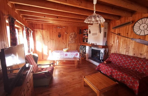 Camurac House | 140 m² Gîte ∙ 3 bedrooms ∙ 6 guests