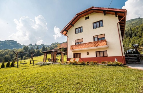 Vidrga House | 140 m² House ∙ 3 bedrooms ∙ 8 guests