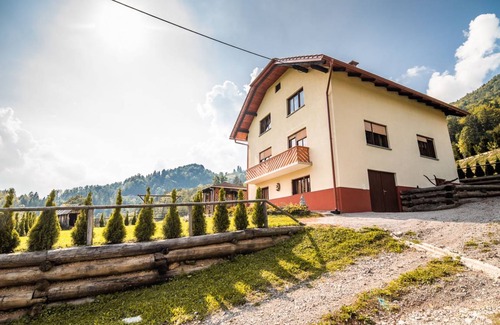 Vidrga House | 140 m² House ∙ 3 bedrooms ∙ 8 guests