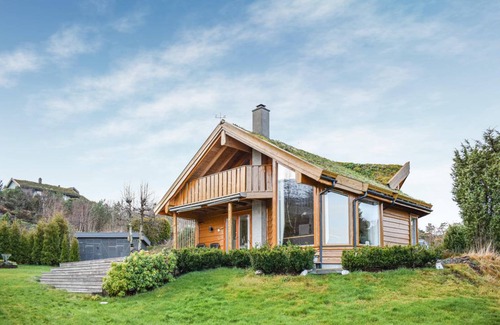 Vindafjord House | 140 m² House ∙ 4 bedrooms ∙ 8 guests