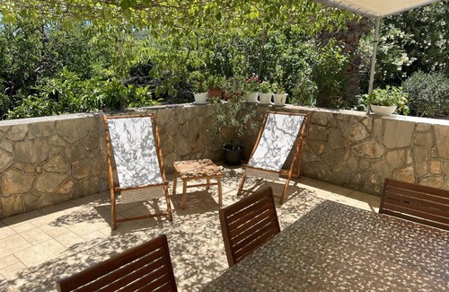 Vrboska House | 140 m² House ∙ 4 bedrooms ∙ 9 guests
