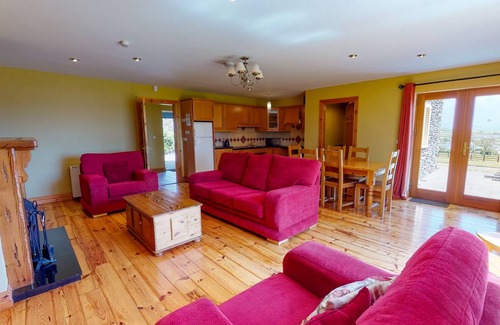 Dingle House | 140 m² House ∙ 4 bedrooms ∙ 8 guests