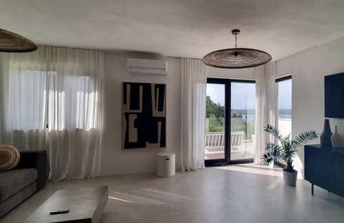 Klimno House | 140 m² Maisonette ∙ 3 bedrooms ∙ 8 guests
