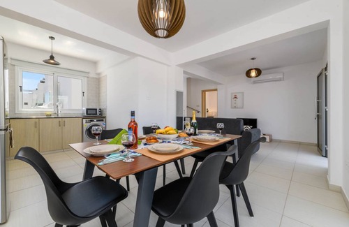 Ayia Napa Villa | 140 m² Villa ∙ 3 bedrooms ∙ 6 guests