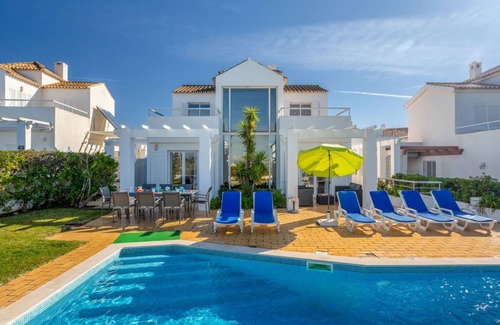 Gale Villa | 140 m² Villa ∙ 4 bedrooms ∙ 8 guests