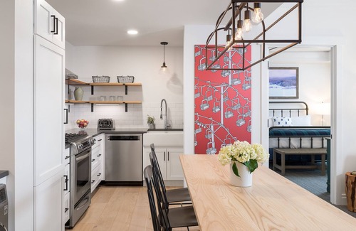Stowe Area Cabin | #1410A | 2bdrm | Lookout | 4th floor renovated space