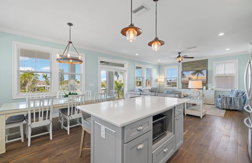 South Island House | 143 Catch and Relax: 5BR Home w/Pool & Spa!