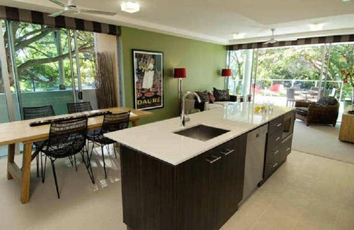 Thuringowa Central Apartment | 144 m² Serviced apartment ∙ 3 bedrooms ∙ 10 guests