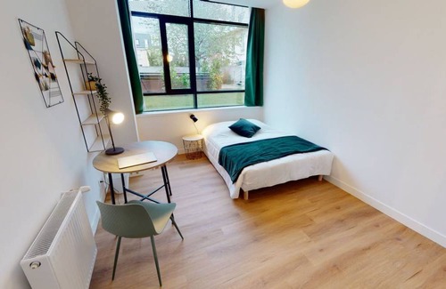 Asnieres-sur-Seine Resort | 145 m² Private room ∙ 1 bedroom ∙ 1 guest