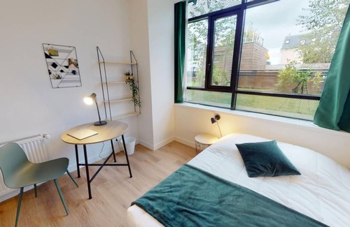 Asnieres-sur-Seine Resort | 145 m² Private room ∙ 1 bedroom ∙ 1 guest