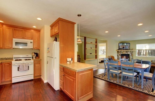 Black Bart House | 1489O -Come play in the mountains, 4 bedrooms, quiet location.