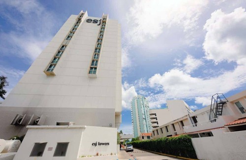 Isla Verde Apartment | 14th Floor 1BR ON Beach w/Parking @ ESJ ISLA VERDE