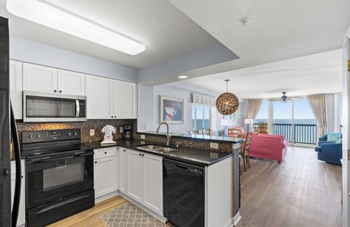 Ocean Drive Condo | 14th Floor AshWorth, Beachfront, Wifi, Pools, Lazy River | AshWorth - 1409